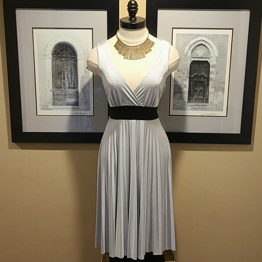 Forever 21 Cocktail Strapless Dress 👗